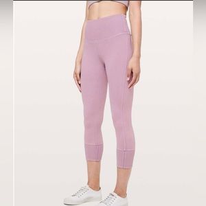 Lululemon Wunder Under Crop 23" *Ribbed Washed Antoinette Size 8 Pre-owned